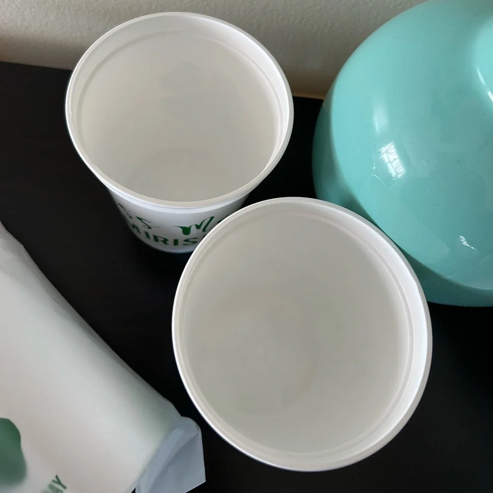 NWT Kiss Me I’m Irish St. Patrick’s Day Party Cups 12 count White Green 12oz